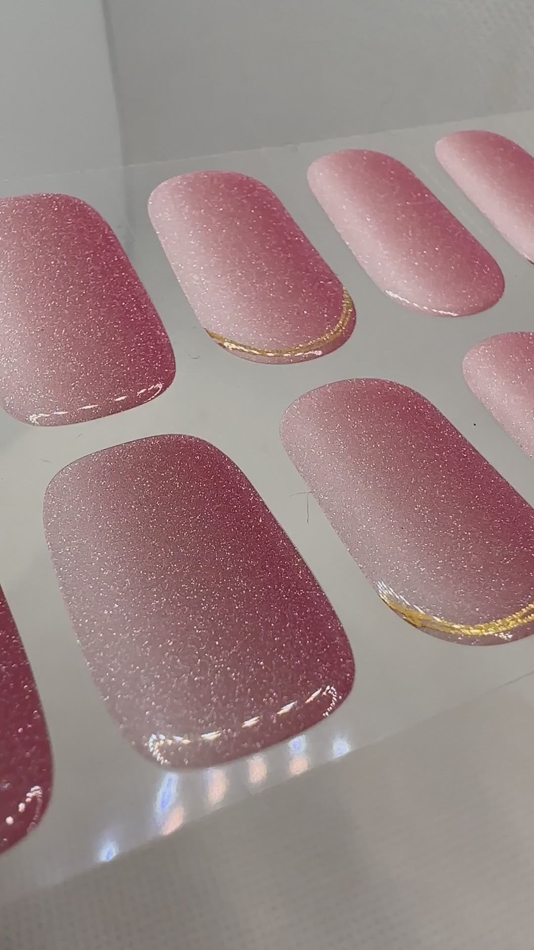 Carica video: Specchio rosa